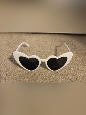 Sunglasses Heart Shaped, New